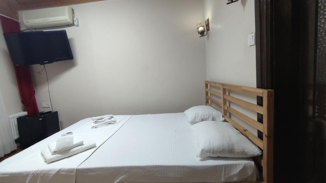 Bed and Breakfast Балат Гостевой Дом à Istambul Extérieur photo